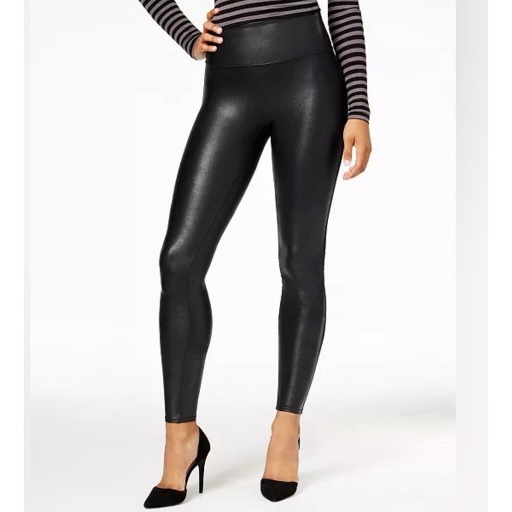 Assets By SPANX Red Hot Label‎ Ankle Pants Black Shimmer Medium Dress Club